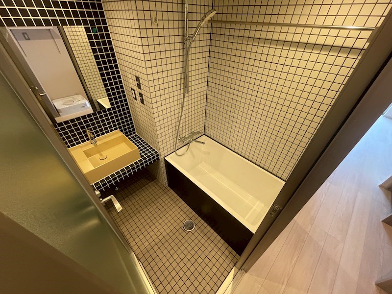 ART APARTMENT IN Ootaka-no-Mori 風呂画像