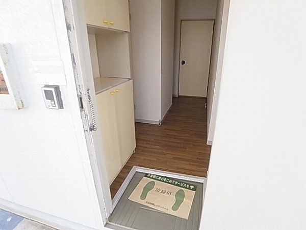 エステートピア八幡Ⅰ 玄関