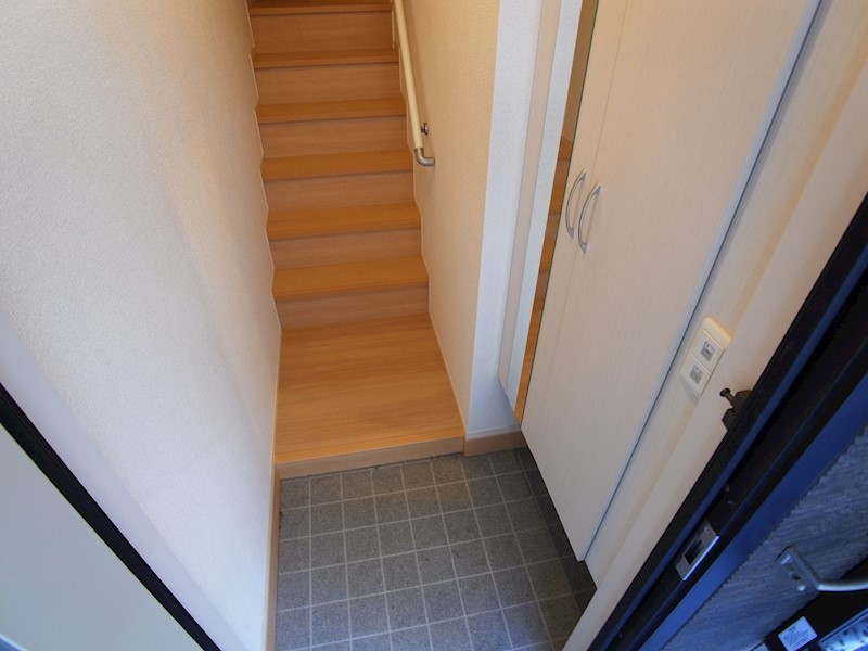 フェリスおおたかの森 玄関