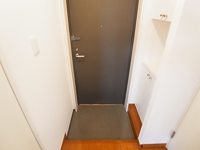 ハイポイント竹ノ塚 玄関
