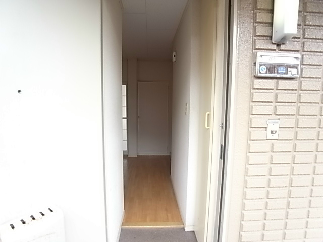ロイヤル松戸 玄関