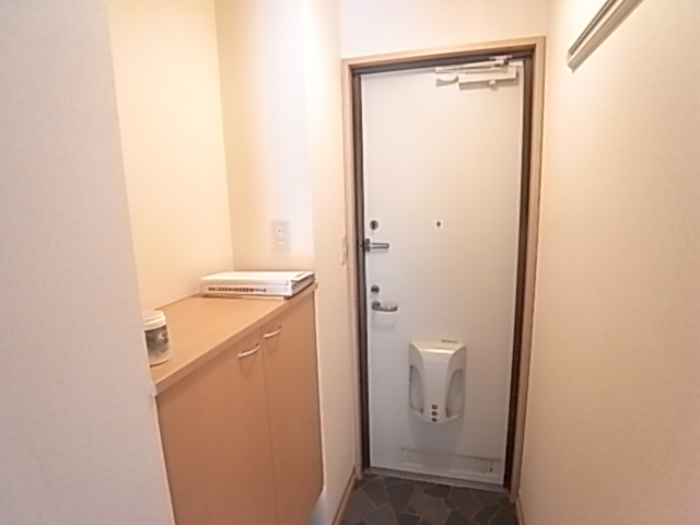 プレミエールあけぼの 玄関