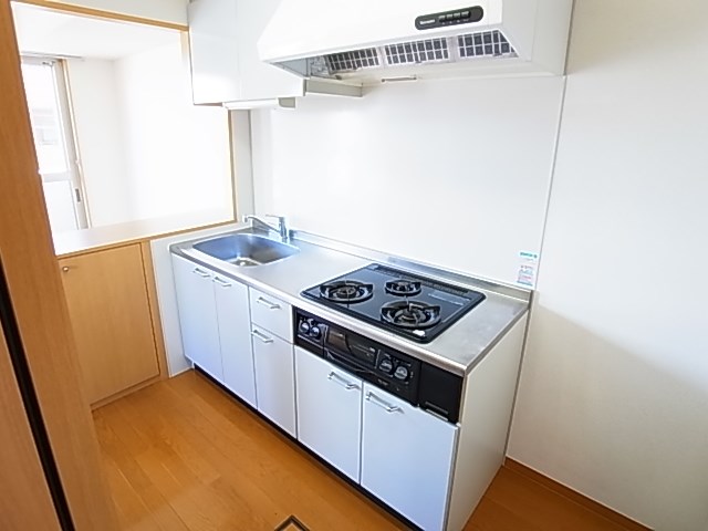 ルネ　シェスタ キッチン