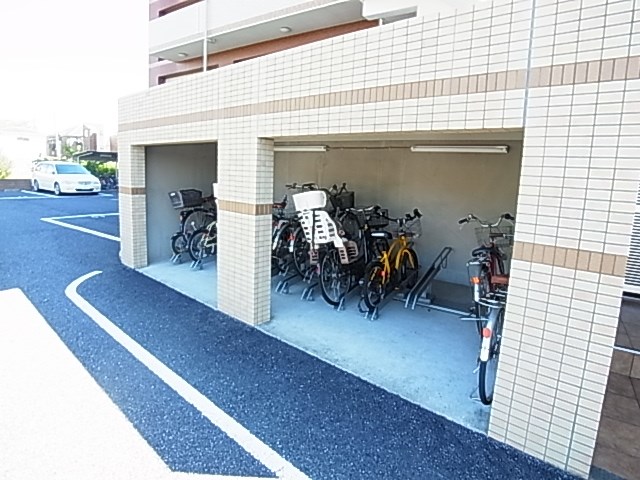 ルネ　シェスタ その他外観6