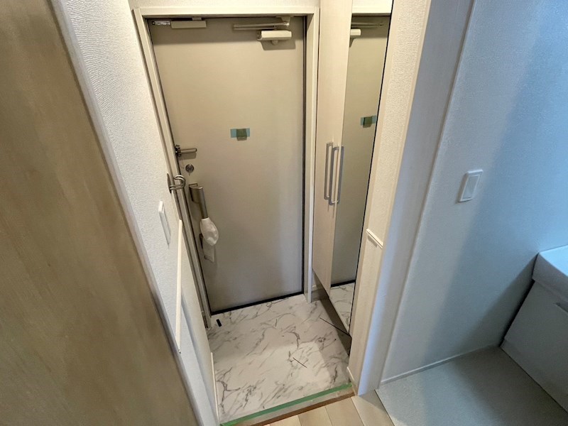 シャイニー 玄関