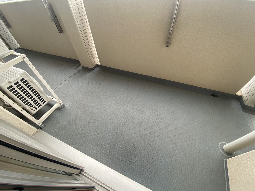 ロイヤルパークス新田 ベランダ