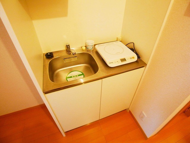 Ｂｌｕｅ　ｓｋｙ　保塚 キッチン