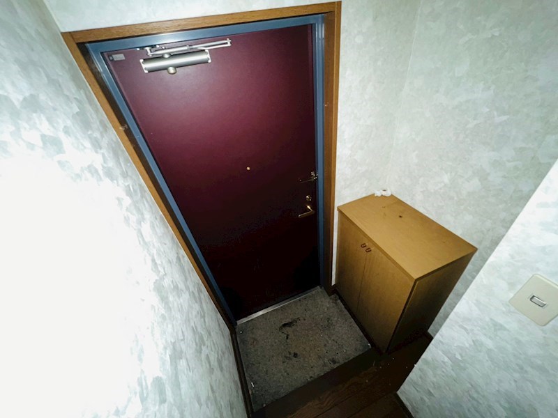 ロイヤルハイツ（千住４丁目）  玄関