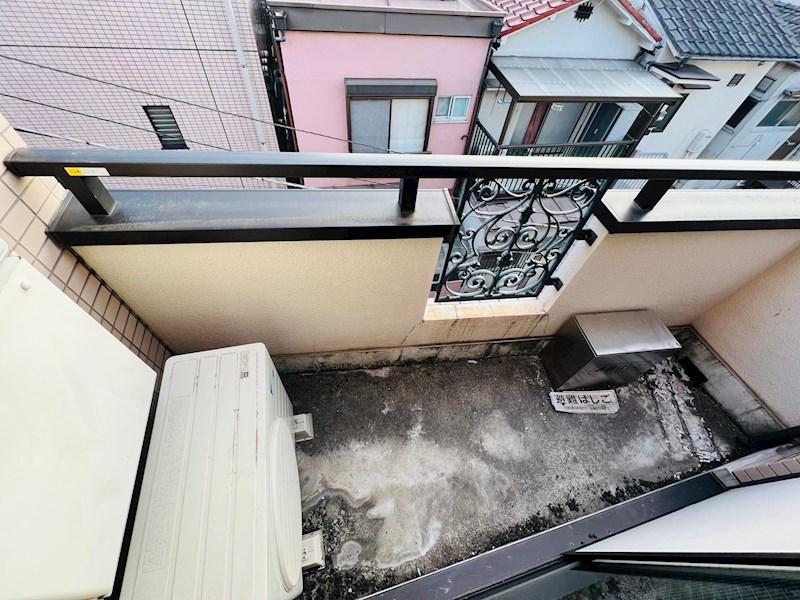 ロイヤルハイツ（千住４丁目）  ベランダ