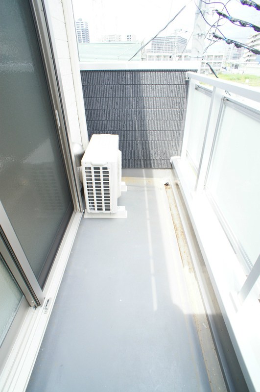 リブリ・840 ベランダ