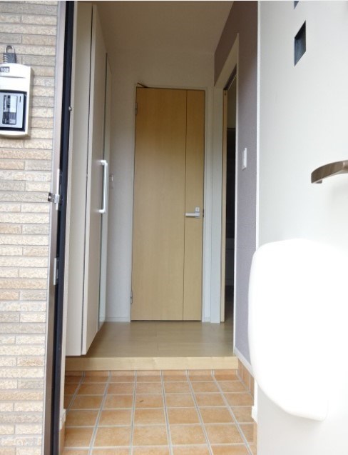 ヴィヴレS 玄関