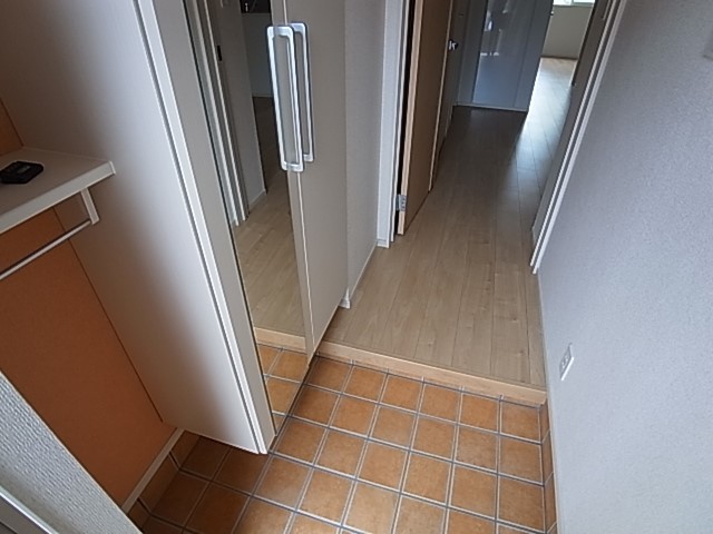 ガーデナーズ　ヒル 玄関