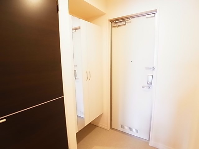 クレールコート 玄関