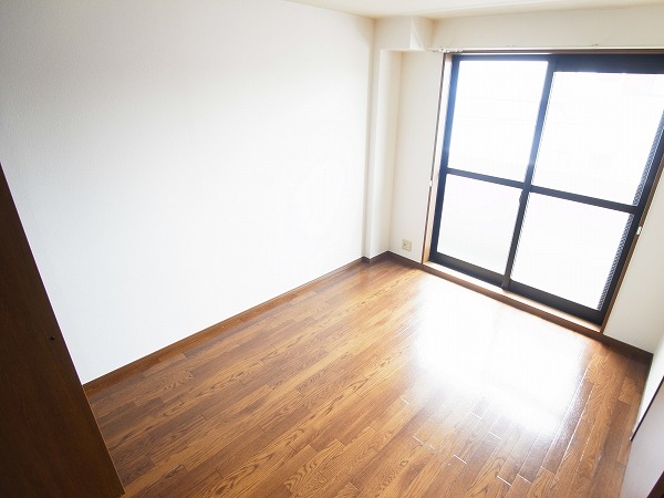 ラ・ポワール ベッドルーム