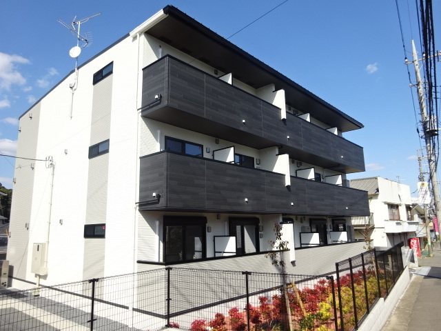 シャイニー 304号室 外観
