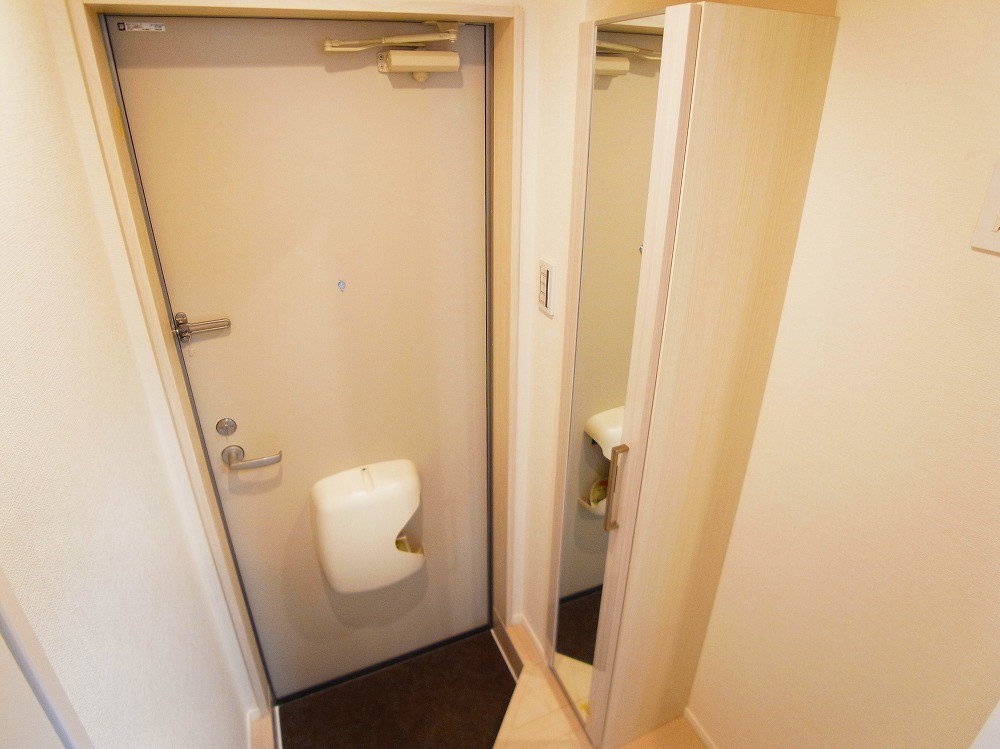 ハーモニーテラス綾瀬5   玄関