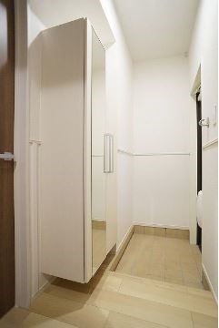 サニーガーデン 玄関