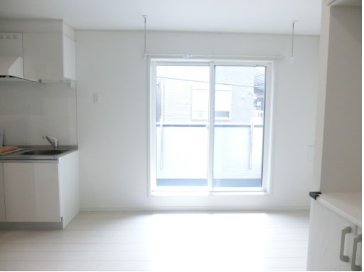 メゾンハイウェイ五反野  リビング