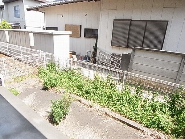 フラワーハイツ菅谷Ａ ベランダ