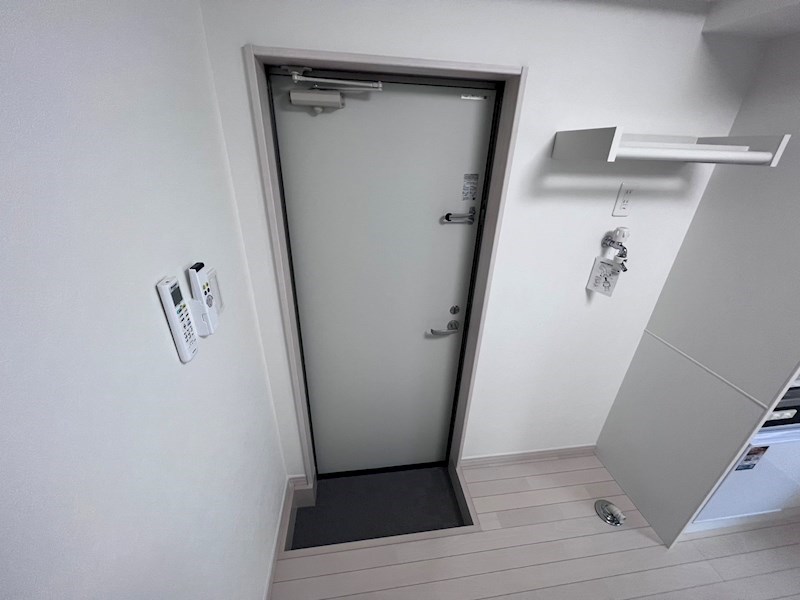 リッシェル北千住 玄関