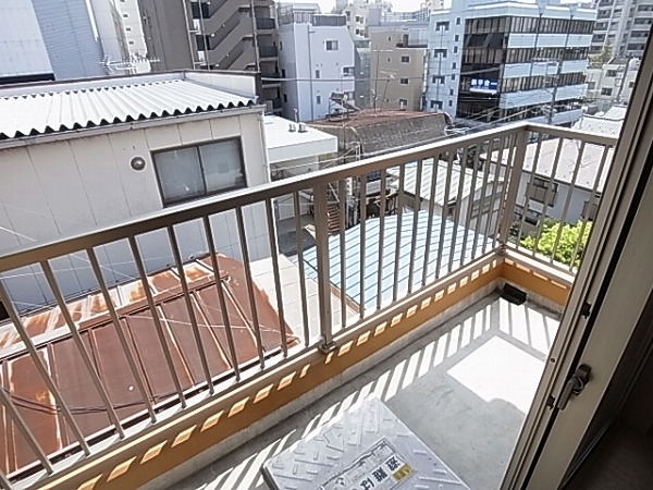 Sunshine Hills ベランダ