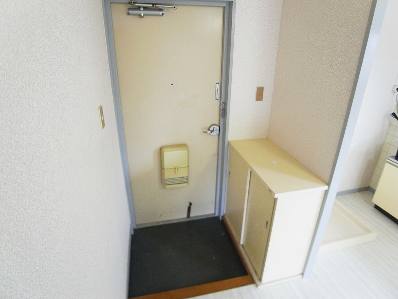 ラバーゼ東綾瀬 玄関