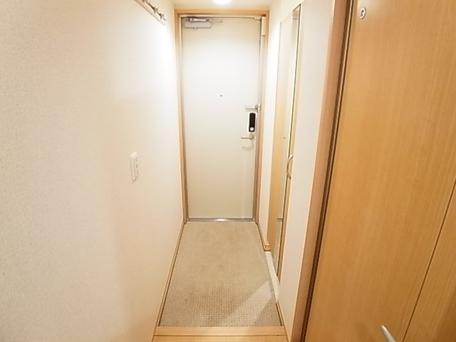 レイストリーフ 玄関