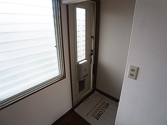 サニーガーデン 玄関