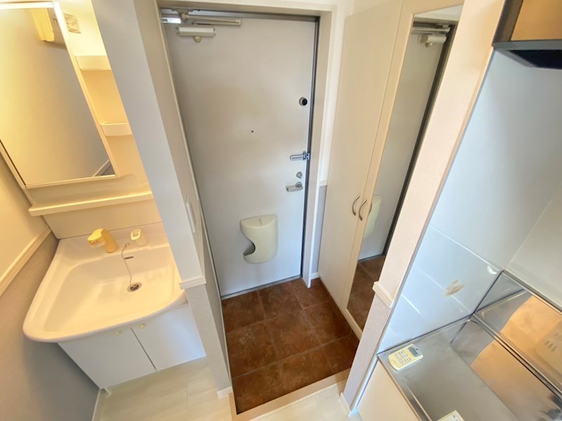 アパートメントKASAIⅡ 玄関