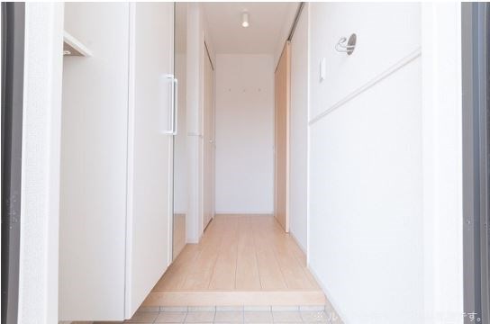 フェニックス　Ｃ 玄関