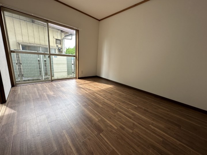 秋本コーポ ベッドルーム