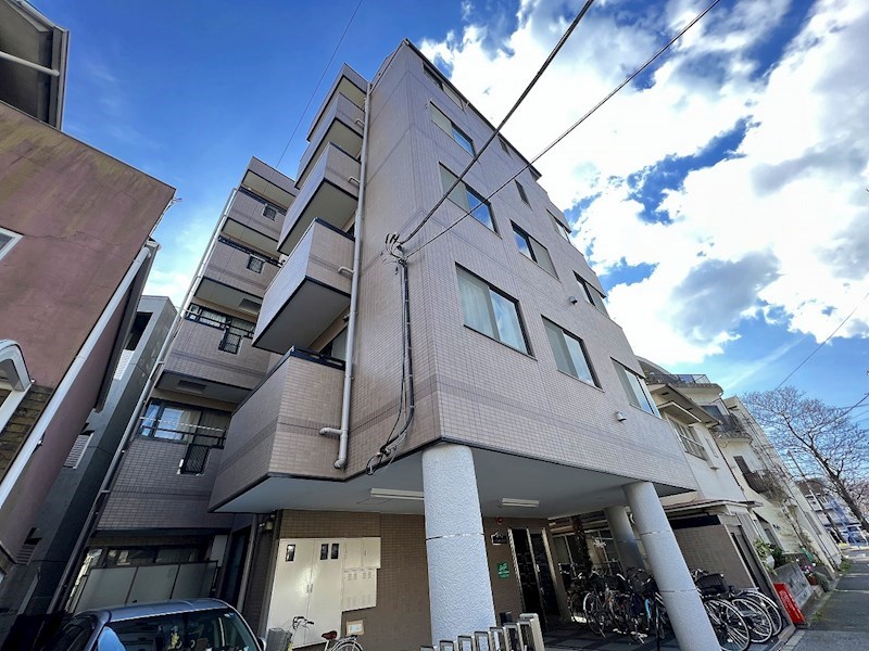 シュプレーム東金町 外観写真