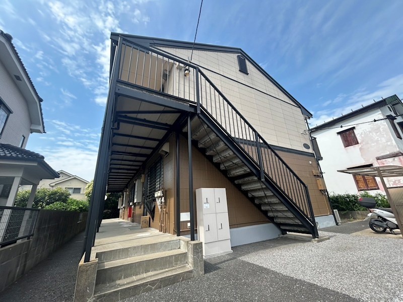 ロイヤルヒルズ東山 203号室 外観