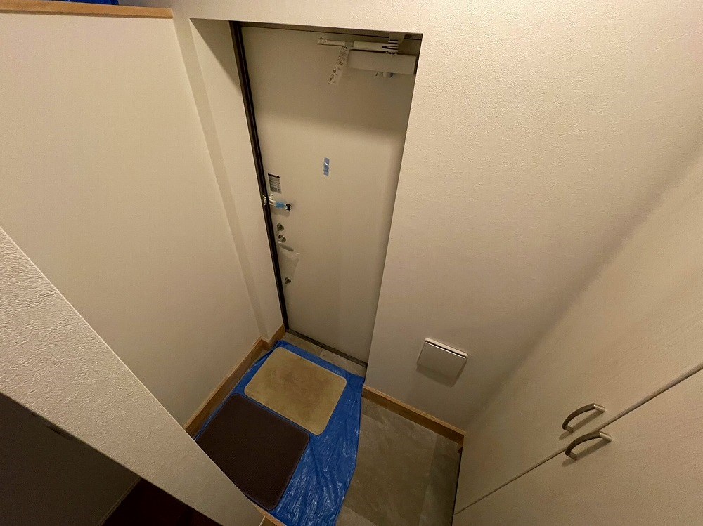 オプサス西新井 玄関