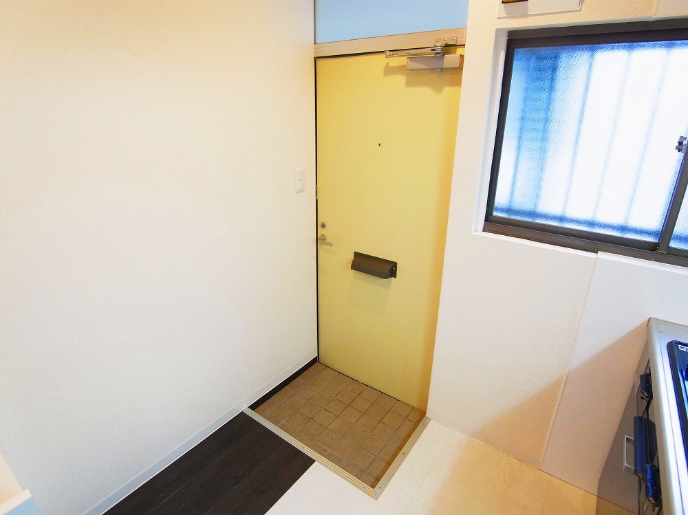 フジハイツ 玄関