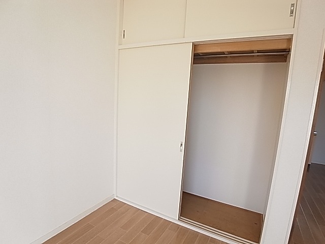 フラワーエステート 収納