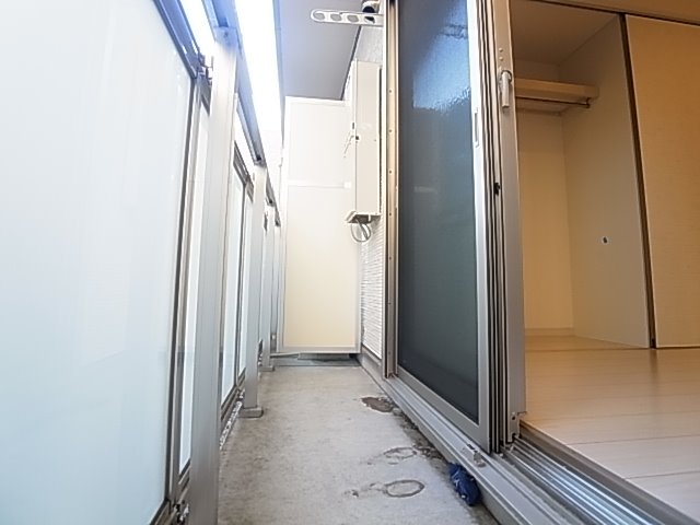 リブリ・Ｍｄｉ　足立２ ベランダ