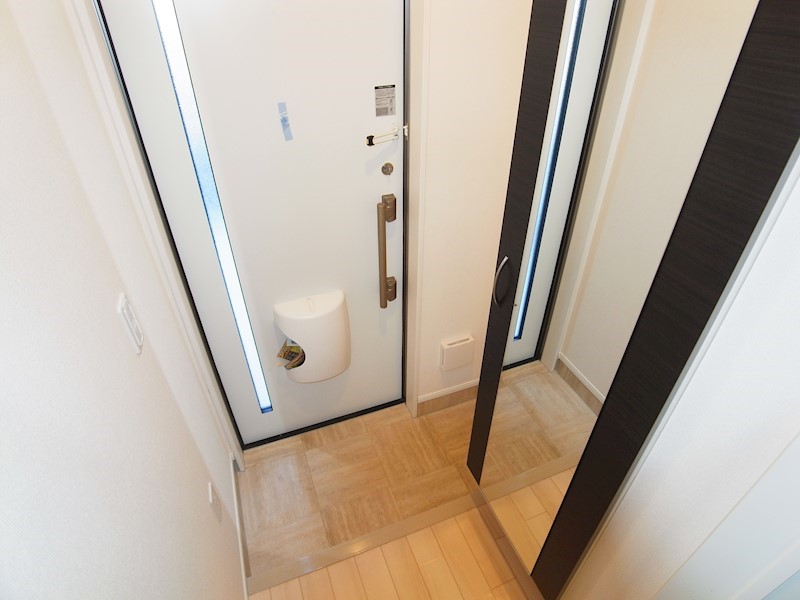 グランドゥール　エス 玄関