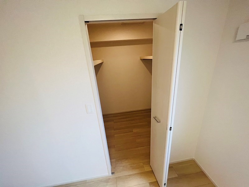 グランソレイユⅡ 収納