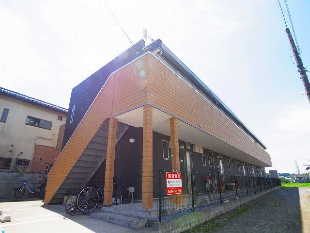 ブラックサンモール秋山 104号室 外観