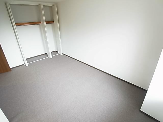 白井ロジュマン ベッドルーム