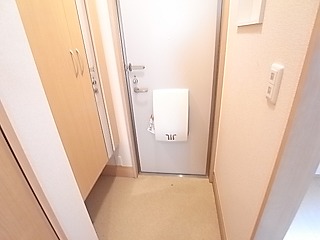 リボーン・ルーチェ 玄関