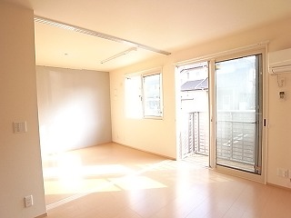 リボーン・ルーチェ リビング