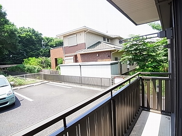 ロイヤルヒルズ春日B ベランダ