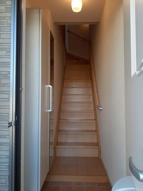 イーストヒルⅡ  玄関