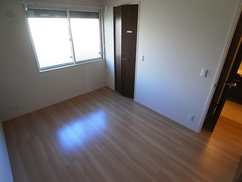 リーフハイツ ベッドルーム