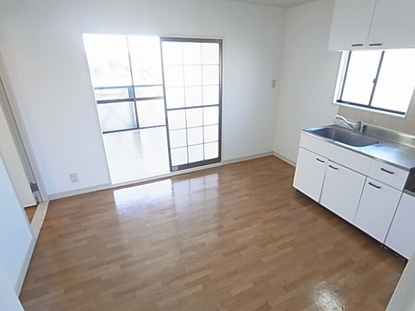 関川ハイツ　Ａ棟 リビング