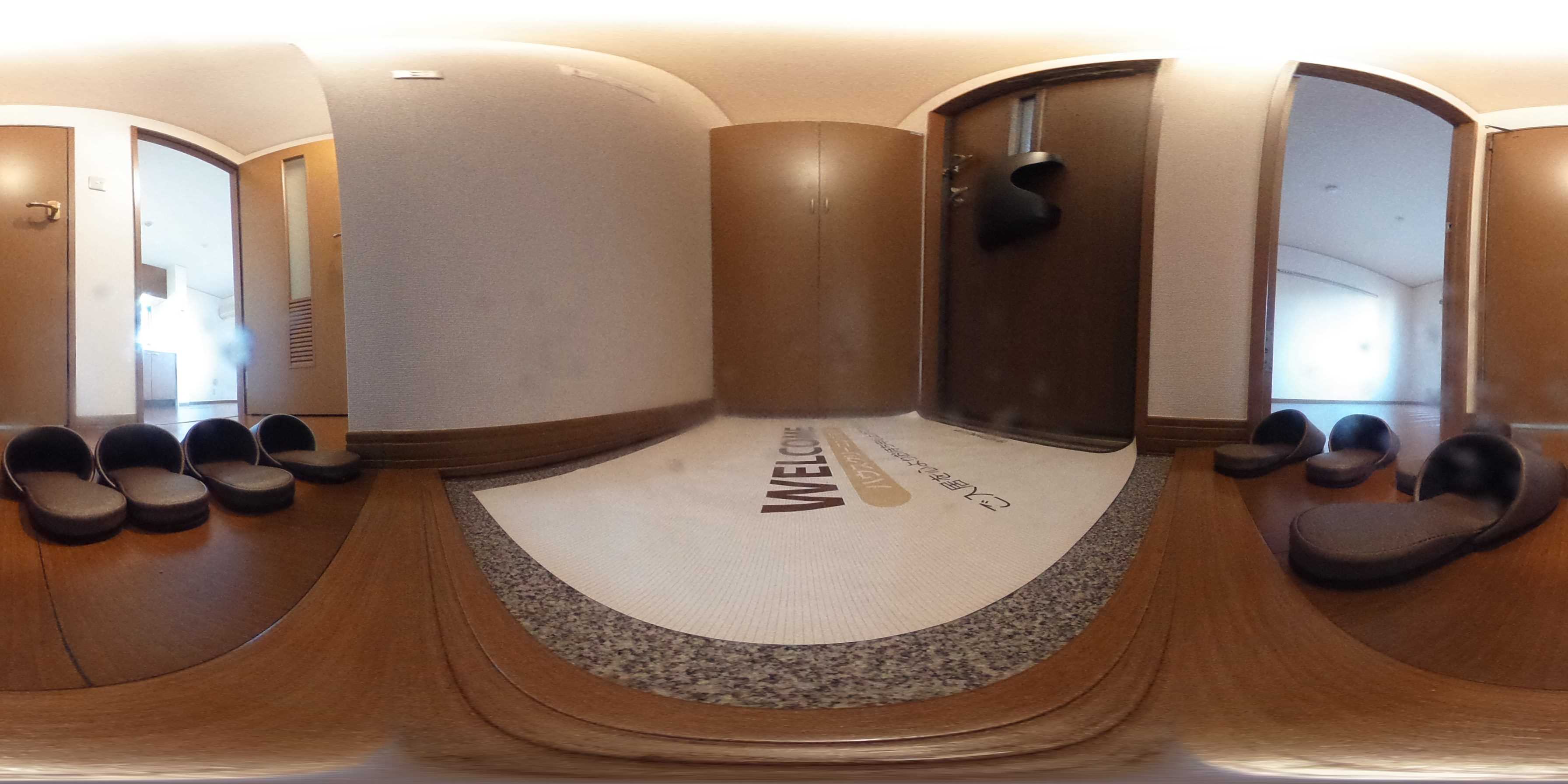 ピアドール 玄関