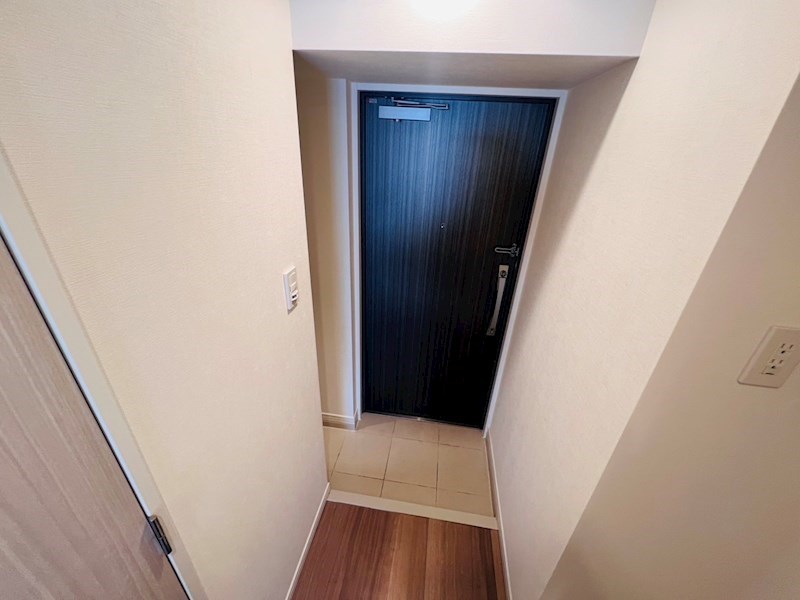 レガリス北千住  玄関