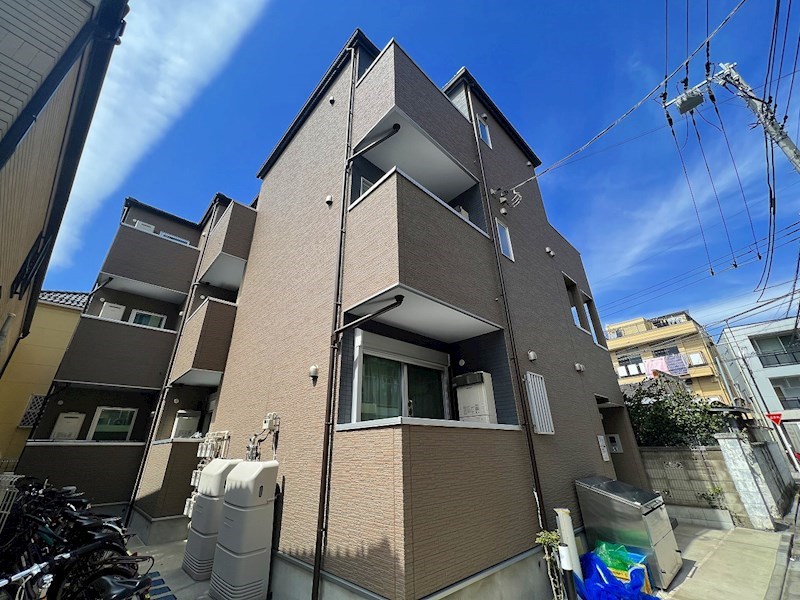グランシャレー西綾瀬 203号室 外観